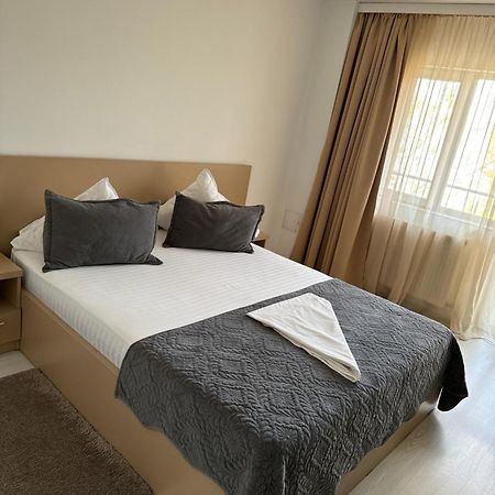אוטופן Fast Airport Accomodation מראה חיצוני תמונה